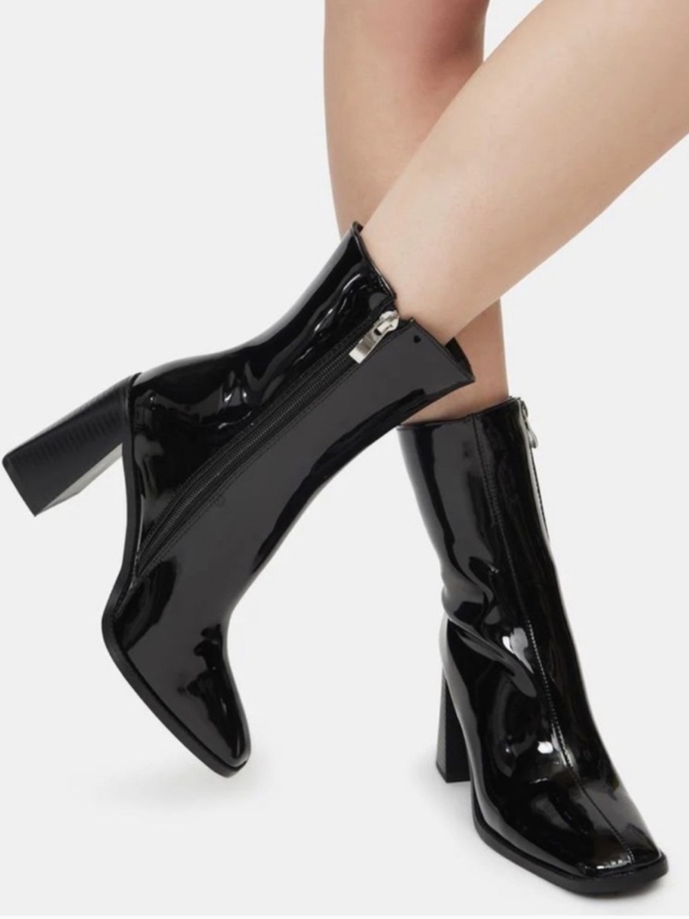 NWOT AZALEA WANG  WANG KIRIGAN BLACK PATENT BOOTIES SZ 7